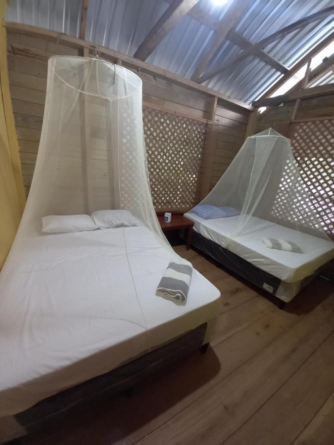 Casa Manati Otel Lívingston Dış mekan fotoğraf