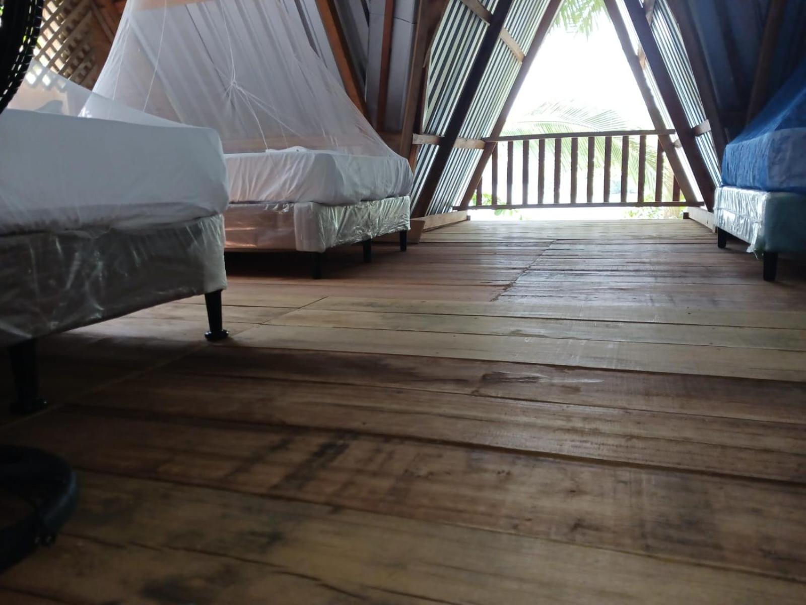 Casa Manati Otel Lívingston Dış mekan fotoğraf