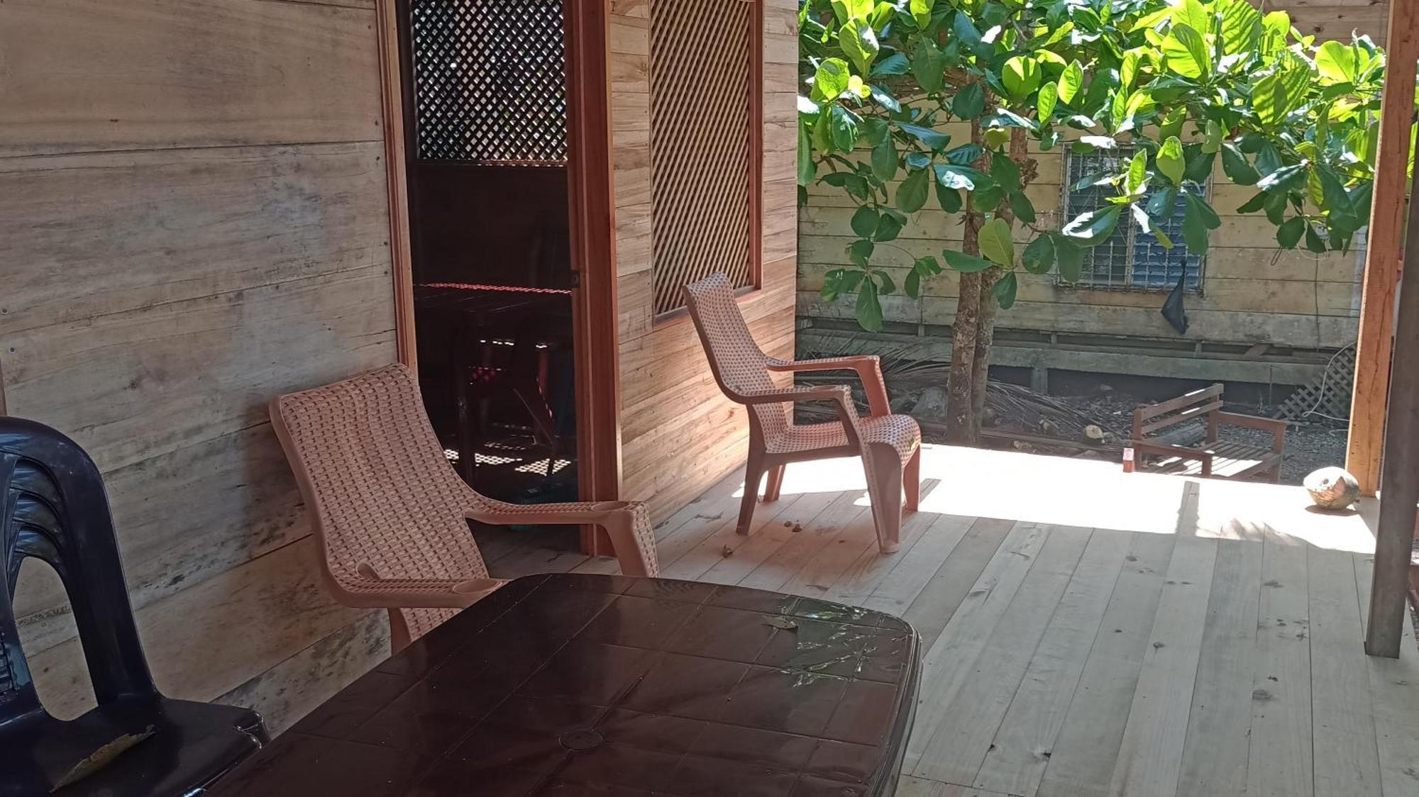 Casa Manati Otel Lívingston Dış mekan fotoğraf